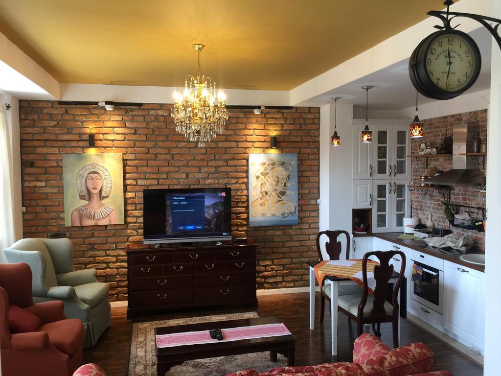 Apartment Nesti In Pristina Kosovo ภายนอก รูปภาพ