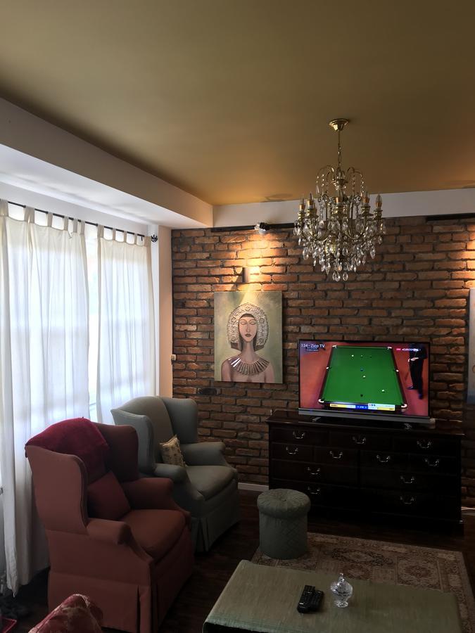 Apartment Nesti In Pristina Kosovo ภายนอก รูปภาพ