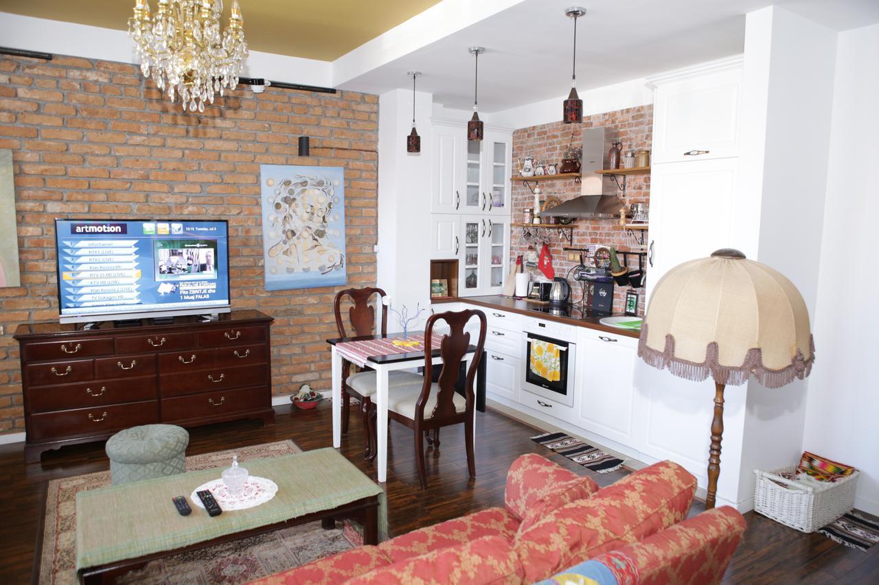 Apartment Nesti In Pristina Kosovo ภายนอก รูปภาพ
